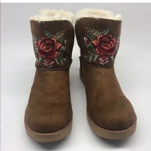 Rock & Candy Women’s Faux Fur Ankle Boot 8.5 M